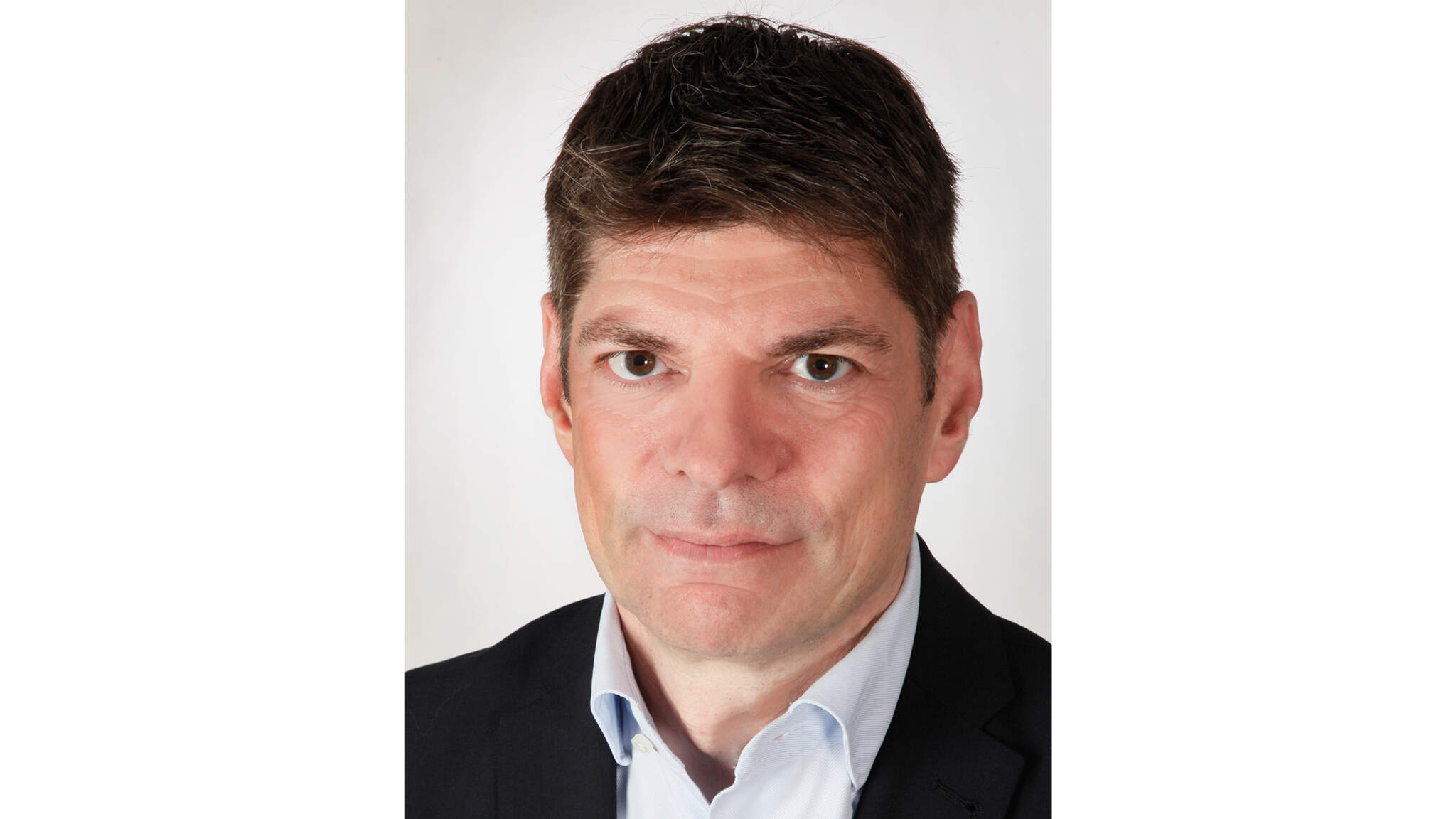 Alexander Winter takes over as Managing Director DACHSER Air & Sea Logistics EMEA / Photo: Heinz Zwazl Alexander Winter takes over as Managing Director DACHSER Air & Sea Logistics EMEA / Photo: Heinz Zwazl