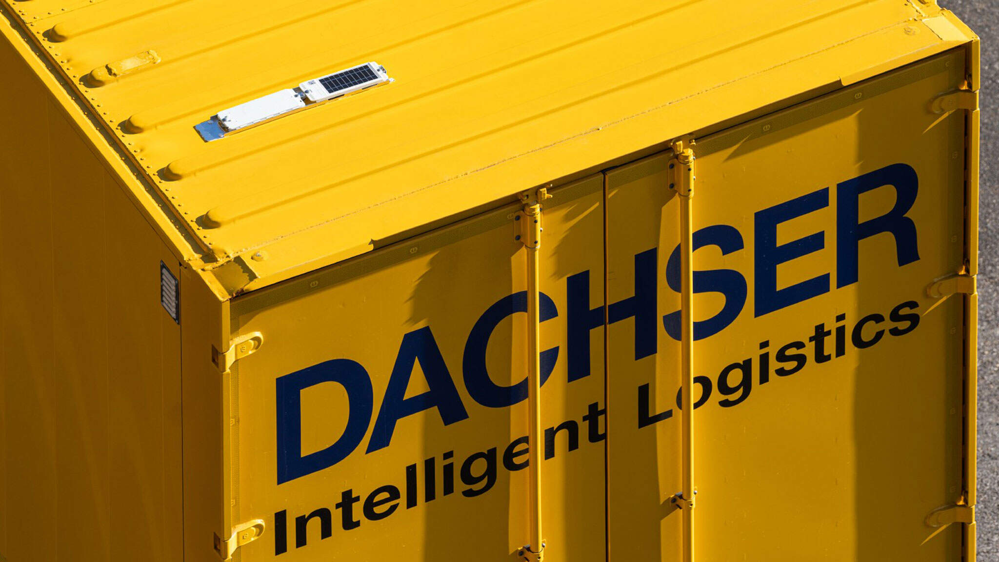 DACHSER uses the internet of things in long-distance groupage transport