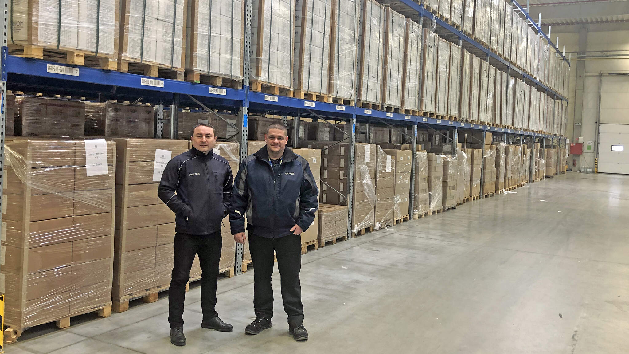 From right: V. Margecansky (IOM) and S. Balog (DACHSER) at the DACHSER logistics center in Košice
