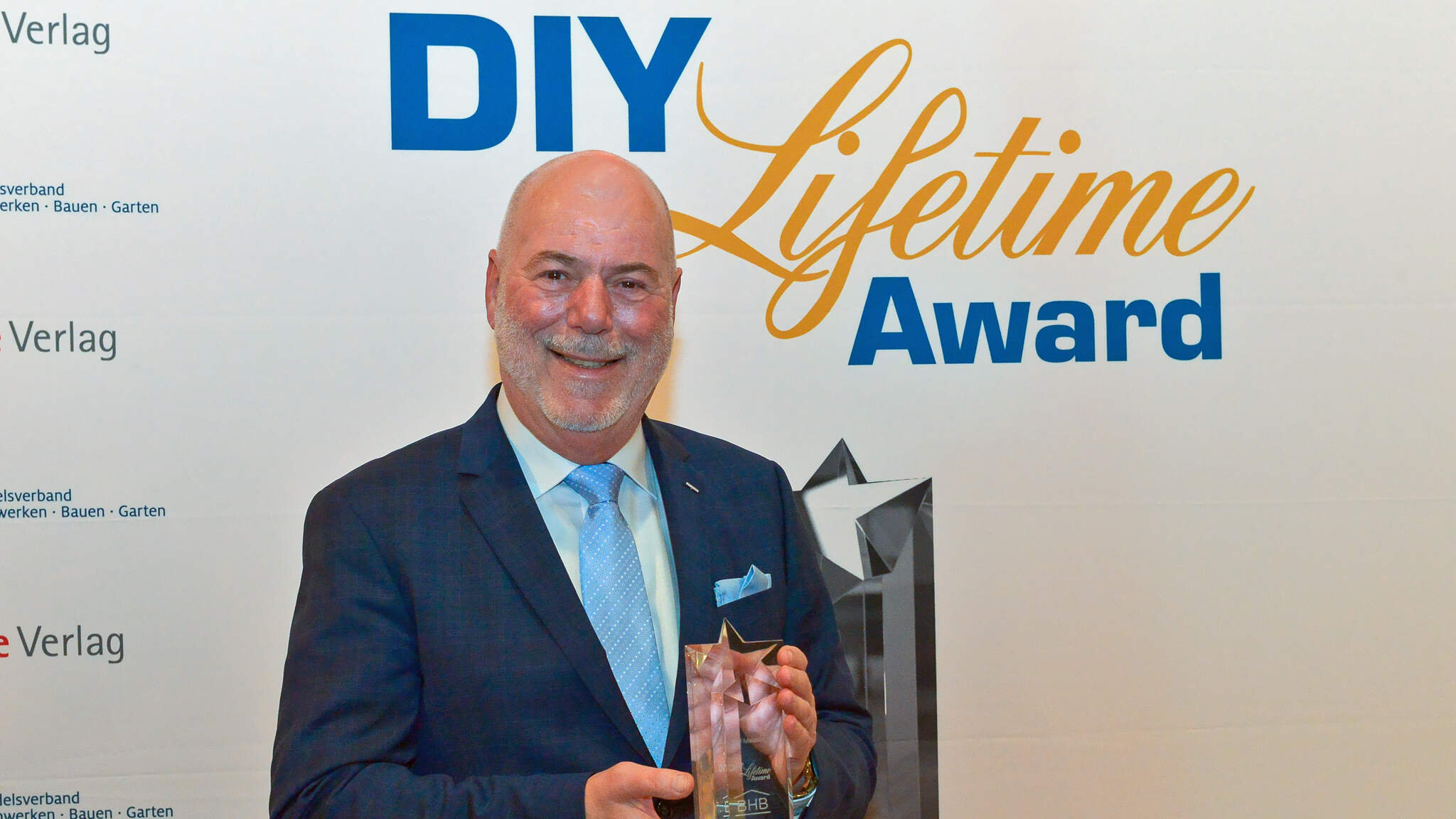 Ralf Meistes reveives 2019 DIY-Lifetime Award. 
