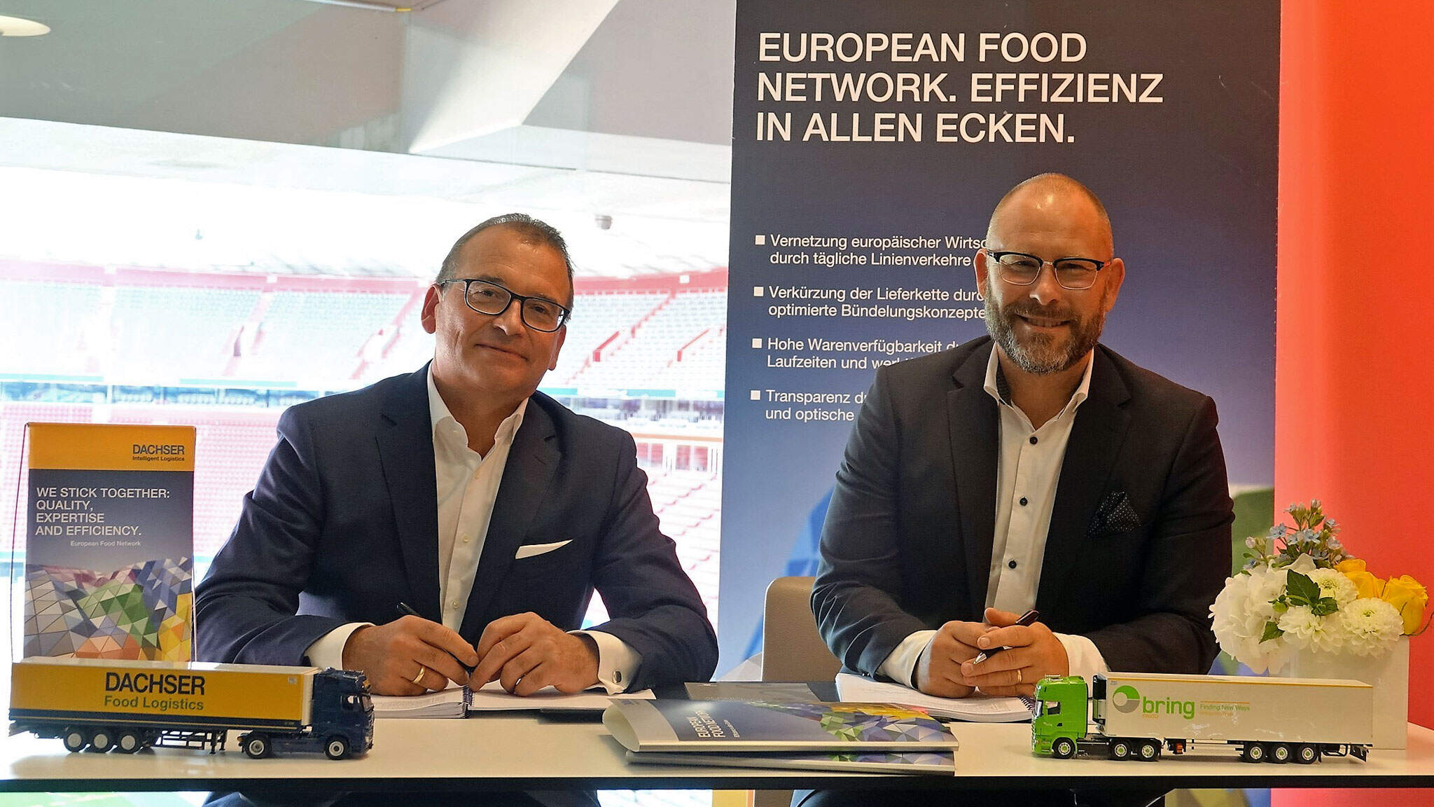 from left to right: Alfred Miller, Managing Director DACHSER Food Logistics and Peter Haveneth, Managing Director Bring Frigo AB. 